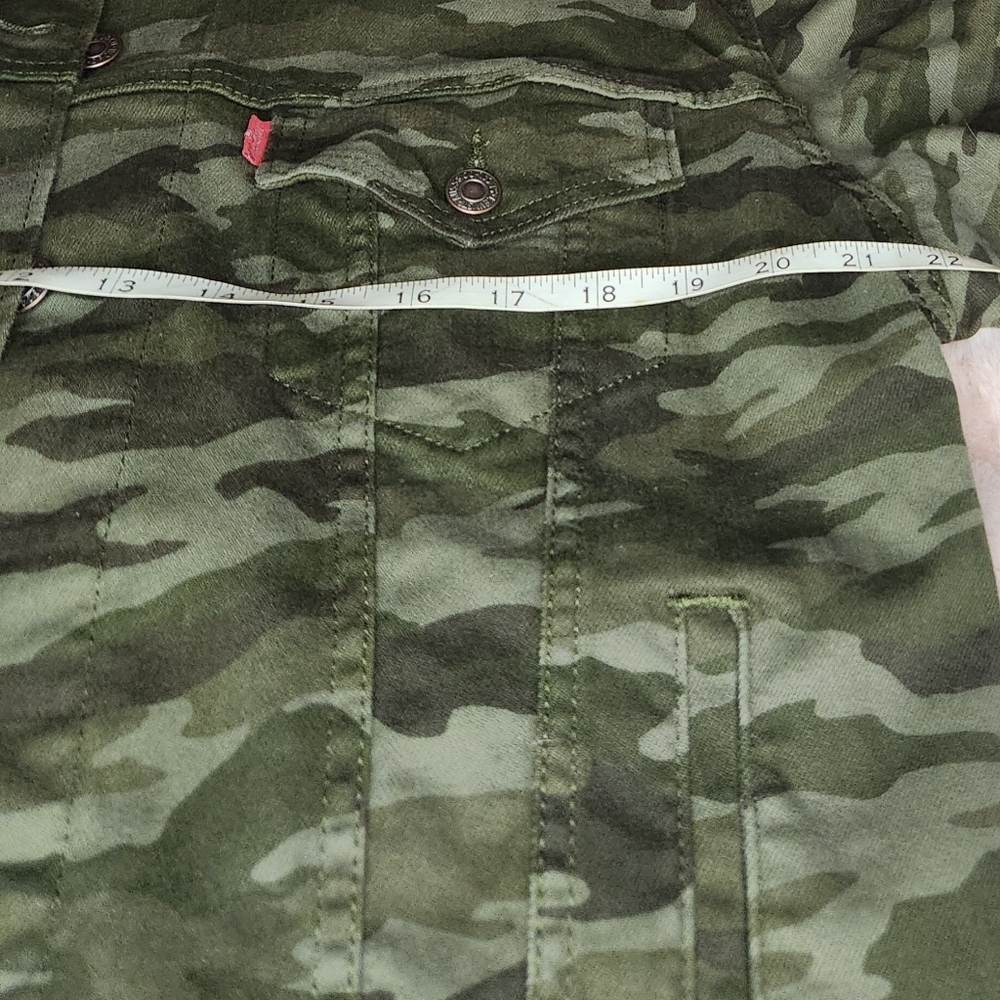 Women's Upcycled Peony Camo Jacket, XL - Picture 4 of 7